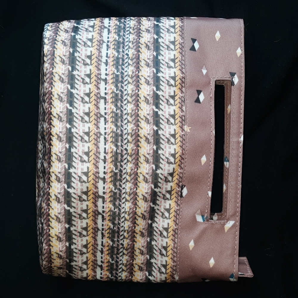 Makeup bag